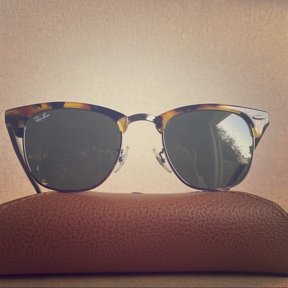 tortoise shell clubmaster